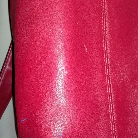 🌺PERLINA RED LEATHER TUBULAR Handbag - Picture 6 of 9